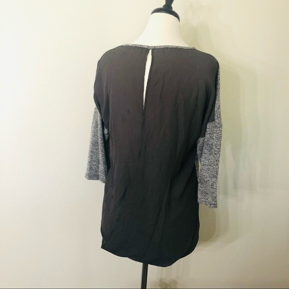 Buckle Red by BKE Gray Top with Cross Over Draped Sheer Open Back in Size Small - Picture 2 of 11